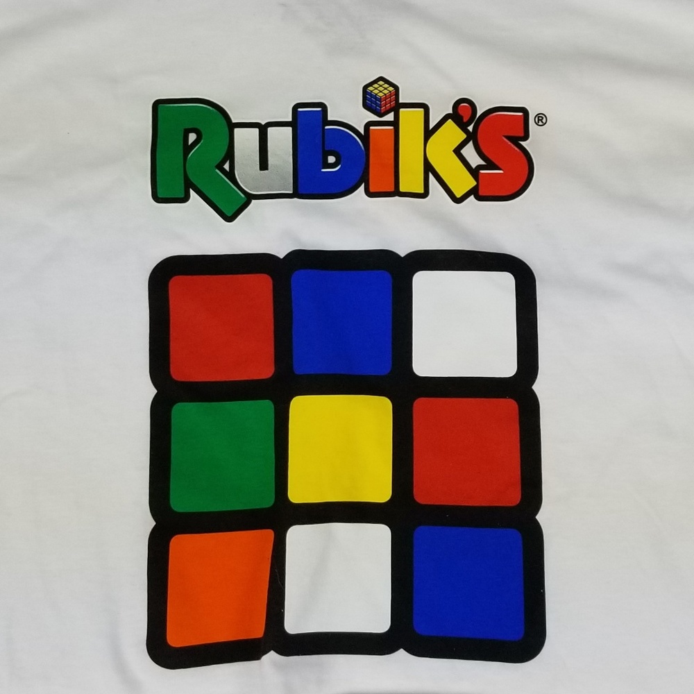 NWOT Rubik's Cube Graphic Crop Tee Sz Medium